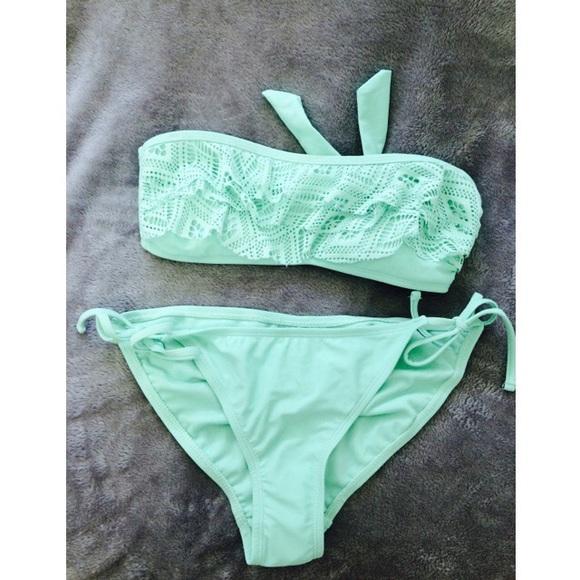 Lace bikini set