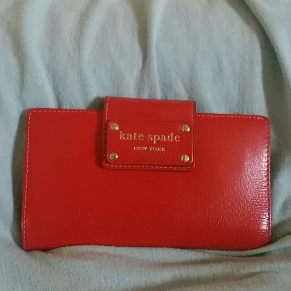 ***Held for @amesis Kate Spade Red Wallet***
