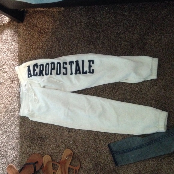 Aeropostale sweats. No stains, good condition