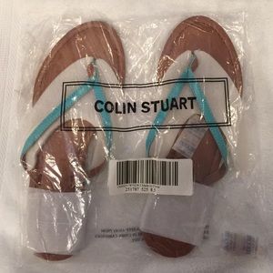 New With Tags Victoria Secret Turquoise flipflops.