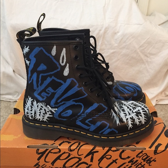 Dr. Martens Graffiti Airwaves by Klughaus Boots