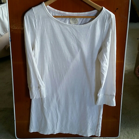 American Eagle Quarter Sleeve Top