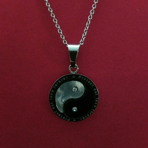 Pendant necklace