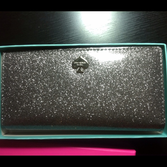 Kate Spade Stacy Glitter Bug wallet - Picture 4 of 4
