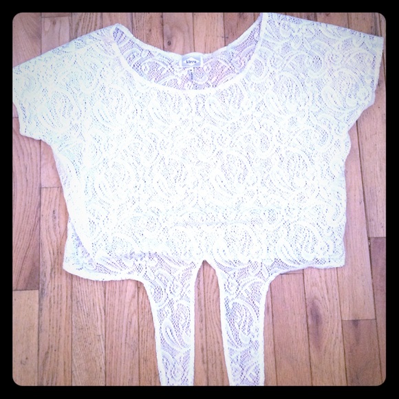 Kiera tie shirt