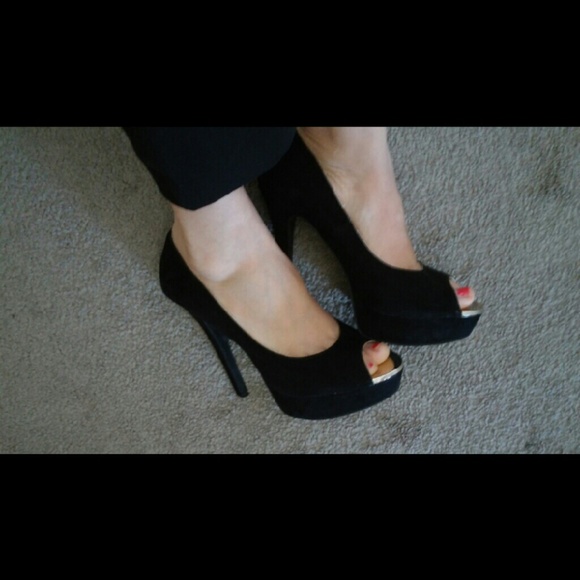 black high heels - Picture 4 of 4