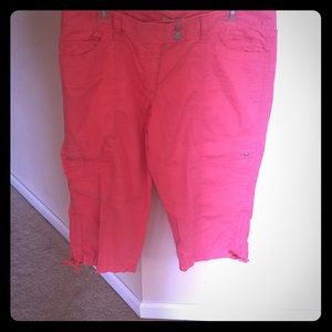 Coral capri Ann Taylor Loft pants