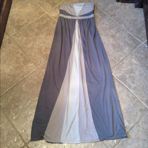 New York & Company Grey Colorblock Maxi Dress