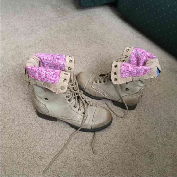 Combat boots - Picture 3 of 3