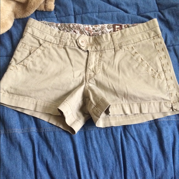 Khaki shorts size 5.