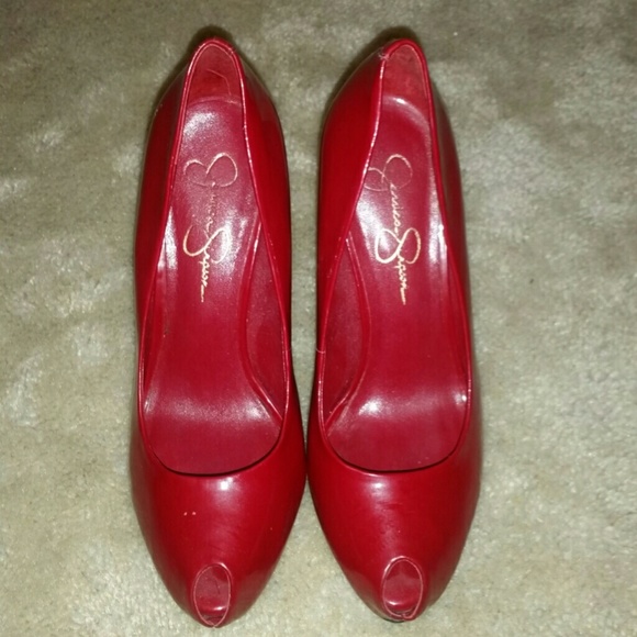 Red Open Roe Pumps - Picture 3 of 4