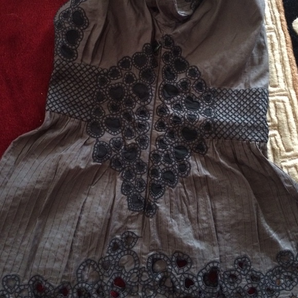 fashion top. - Picture 4 of 4