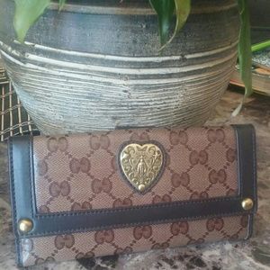 **SOLD** Authentic Gucci Wallet