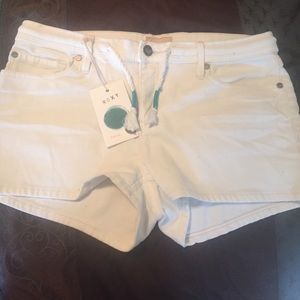 Roxy Corduroy Shorts. Brand New. Size 9