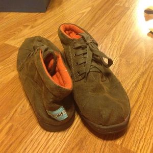 High top TOMS! Great for winter!
