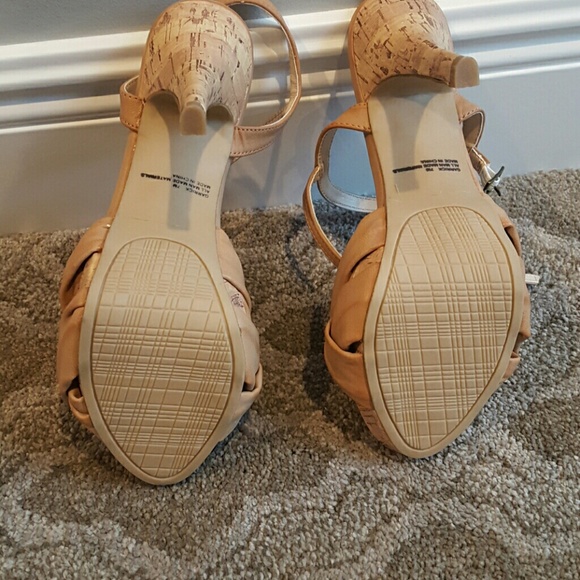 Shoes - Picture 3 of 3
