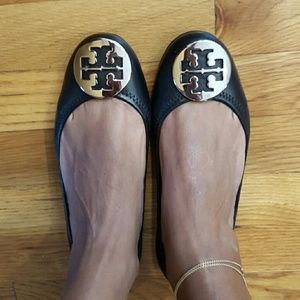 Tory Burch Reva Ballet Flats Blk with Silver logo