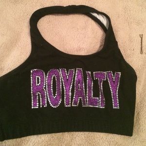 Royalty sports bra worn at majors