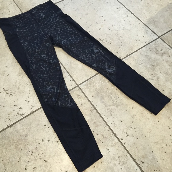 ✨SOLD ON MERC✨ - Picture 3 of 5