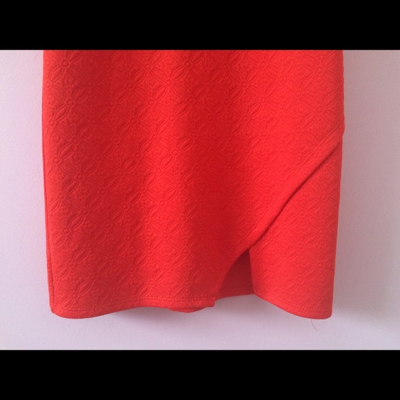 Asymmetrical bottom racer back red dress - Picture 2 of 3