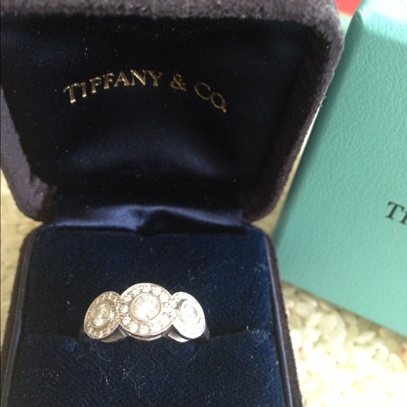 Tiffany & Co. Jewelry - Tiffany and company three loop ting ring