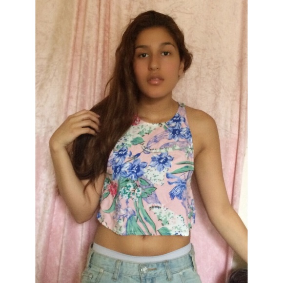 Floral Pink Lulu Crop Top 💖🌸💐