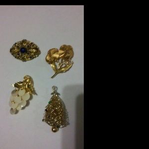 Bundle vintage pins!