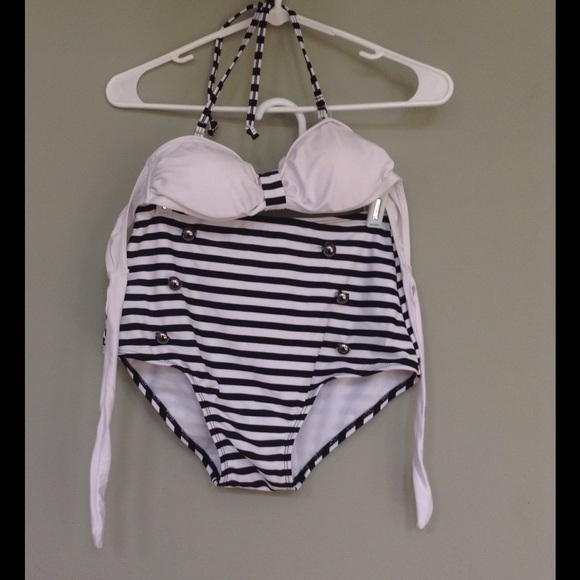 NWOT Black and White Bikini
