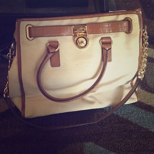 Michael Kors Cream Canvas Hamilton (Large)