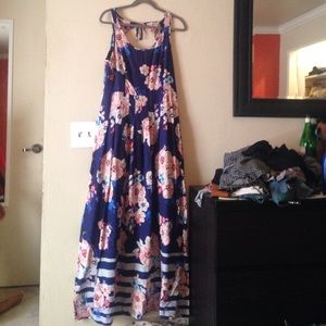 Gorgeous floral Maxi dress sz 12