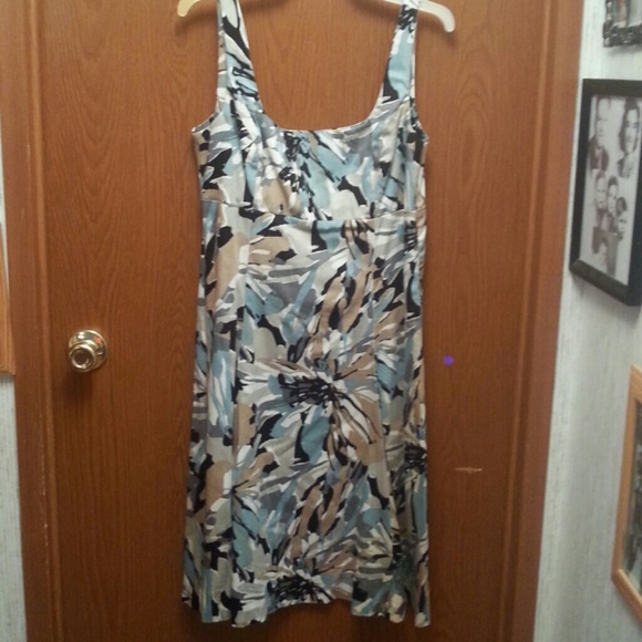 Floral print dress