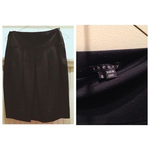theory black skirt perfect condition & dry cleaned