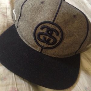 Dark blue and grey snapback