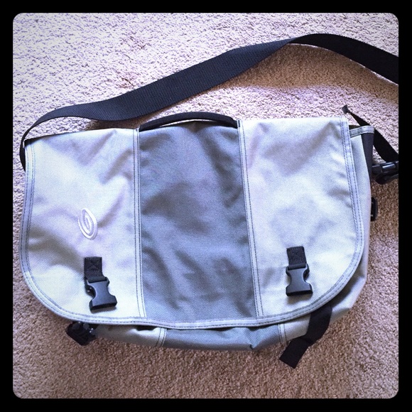 Grey/silver Timbuk2 messenger bag