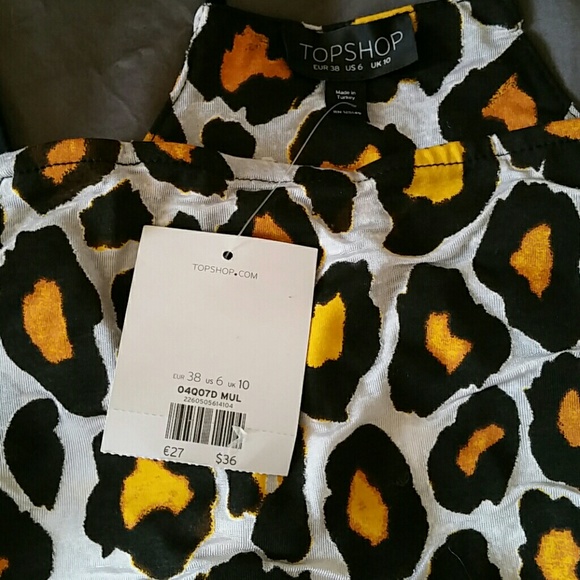 Crop top - Picture 2 of 2