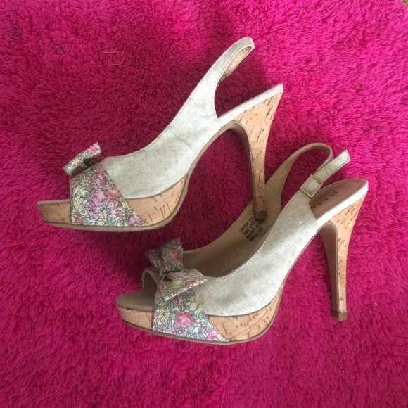 4" heels - Picture 2 of 3