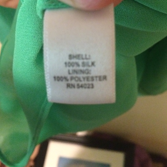 Green silk blouse - Picture 4 of 4