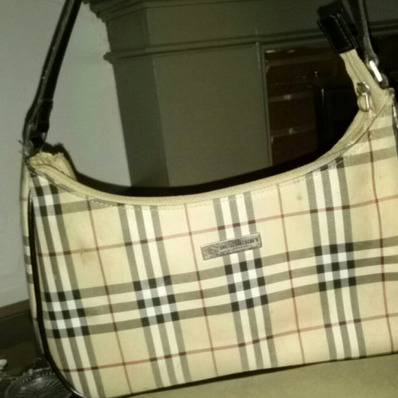 Burberry purse