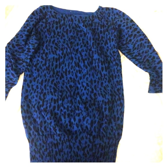 Blue cheetah tunic sweater