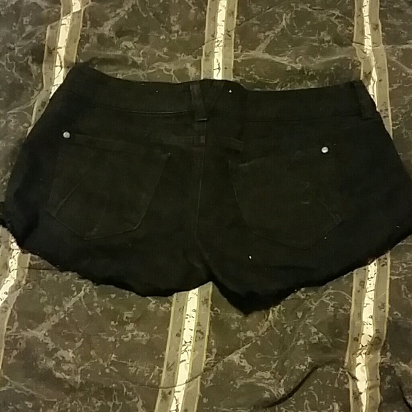 Shorts. - Picture 2 of 2