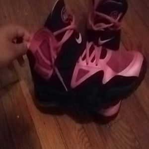 PINK & BLACK Nike Air Max