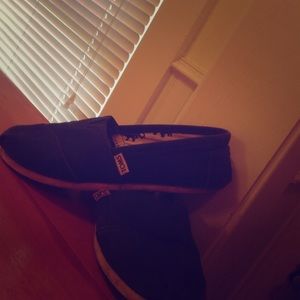Shoes called Toms