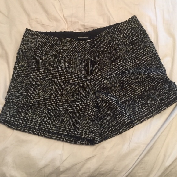 Express Pants - Express wool shorts