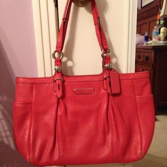 Pink coach purse - Picture 1 of 4