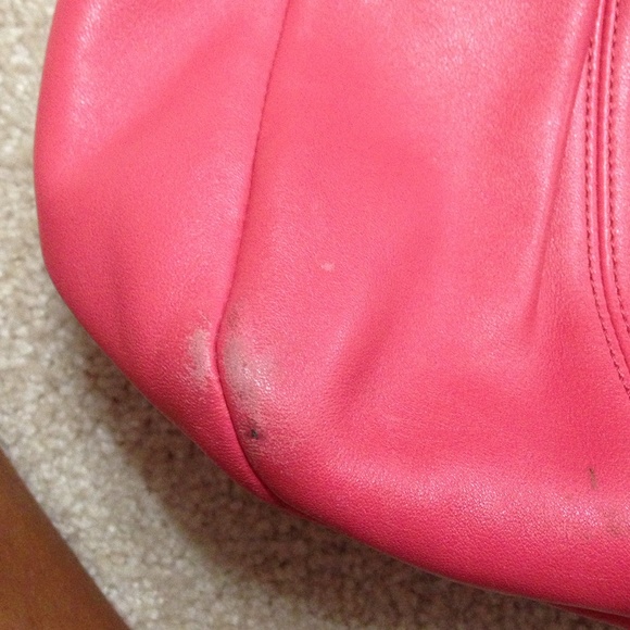 Pink coach purse - Picture 4 of 4