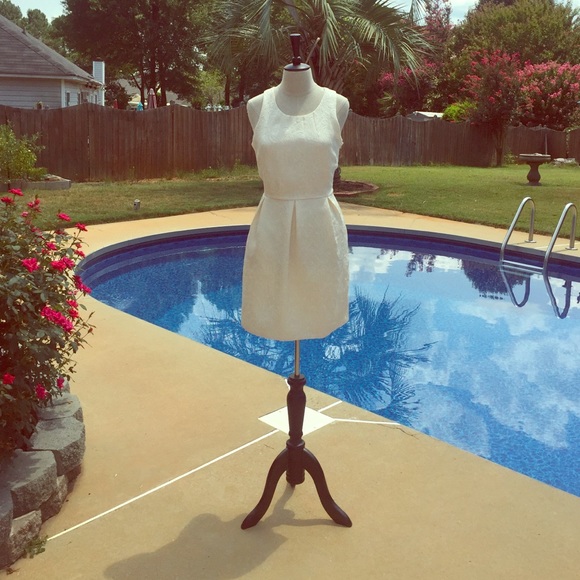Francesca's Ivory dress size medium