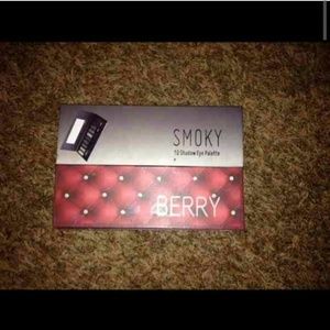 Eye shadow palette Eye shadow palette