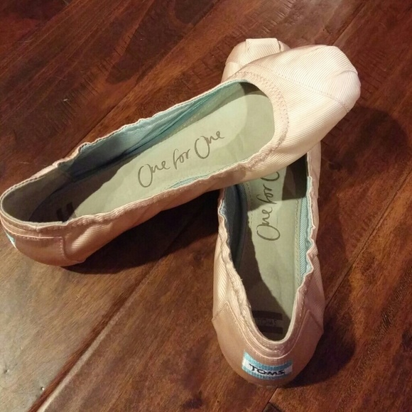 Toms ballet flats