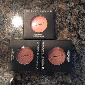 3 blushs MAC