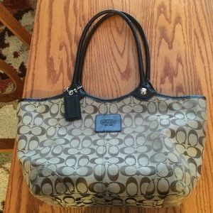 Wonderful coach bag!